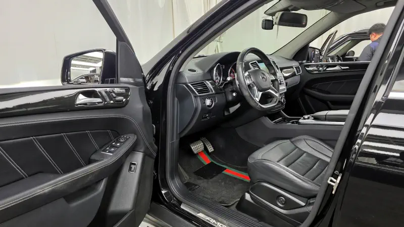 Mercedes-Benz M-class