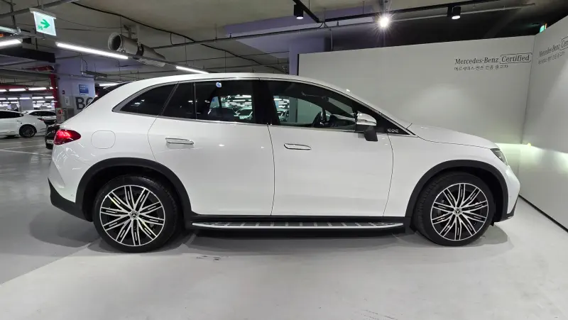 Mercedes-Benz EQE
