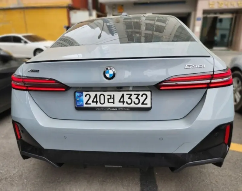 BMW 5-Series