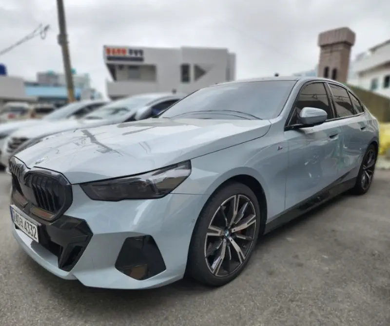 BMW 5-Series