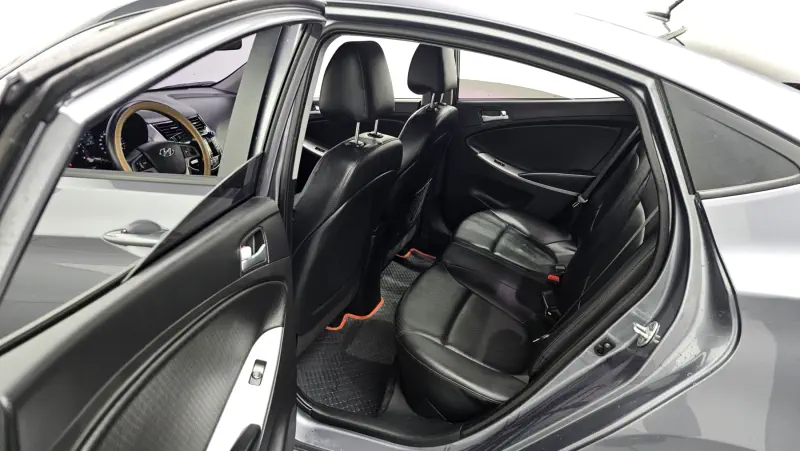 Hyundai Accent