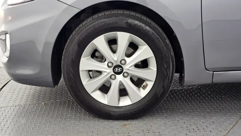 Hyundai Accent