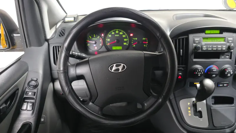 Hyundai Grand Starex