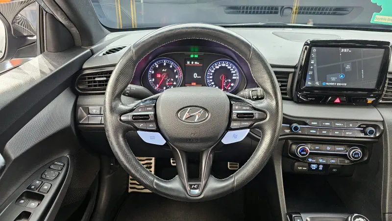 Hyundai Veloster