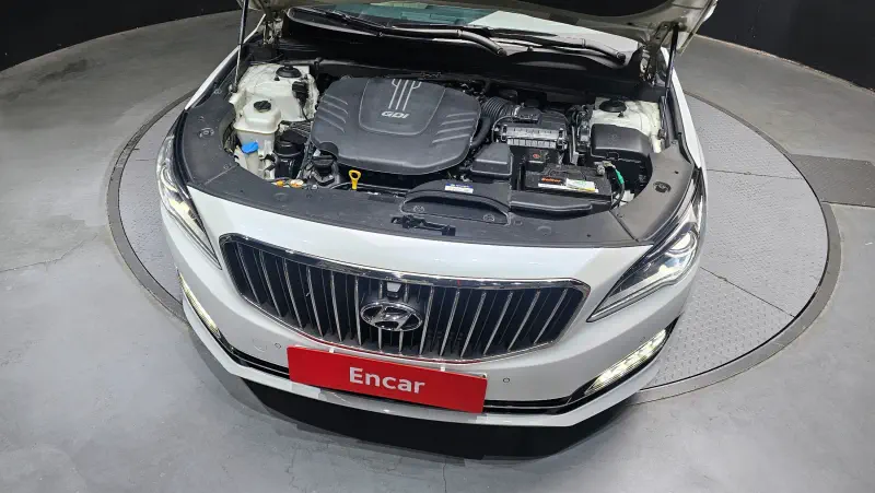 Hyundai Aslan