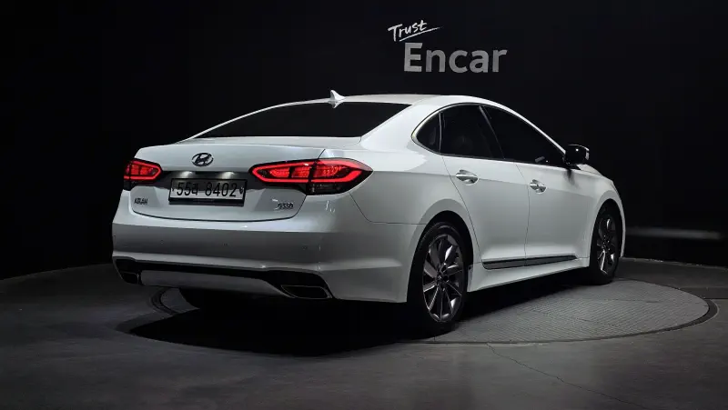 Hyundai Aslan