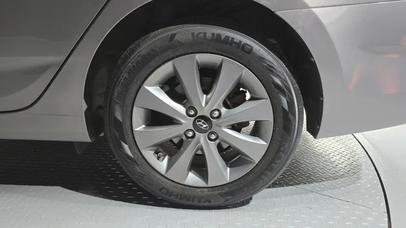 Hyundai Accent