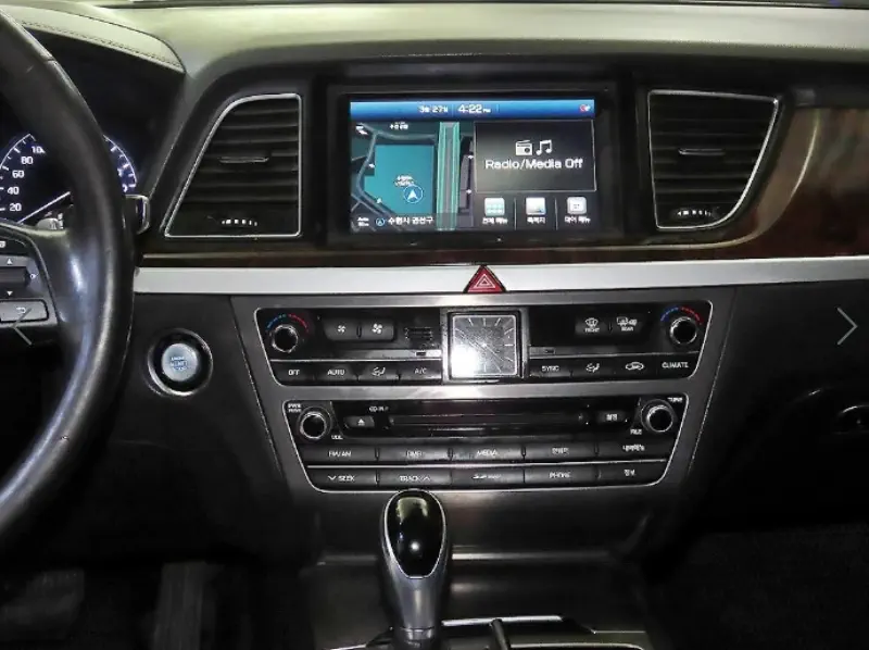 Hyundai Genesis