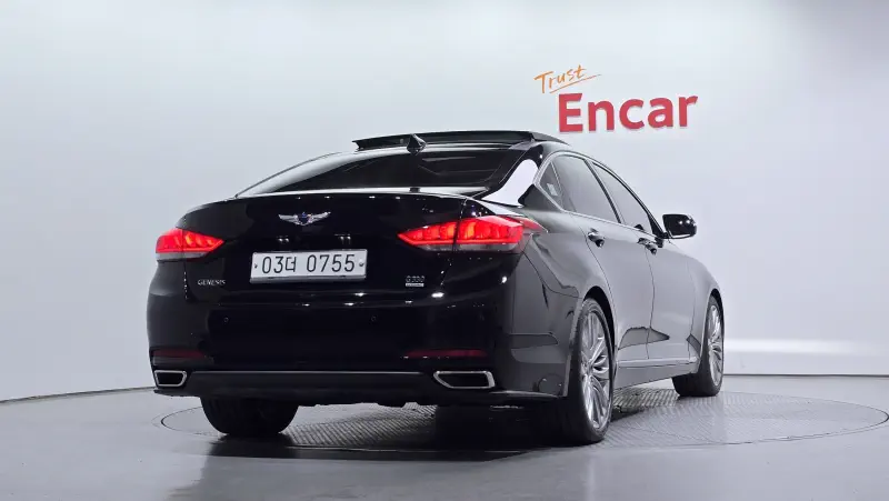Hyundai Genesis