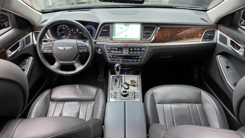Hyundai Genesis