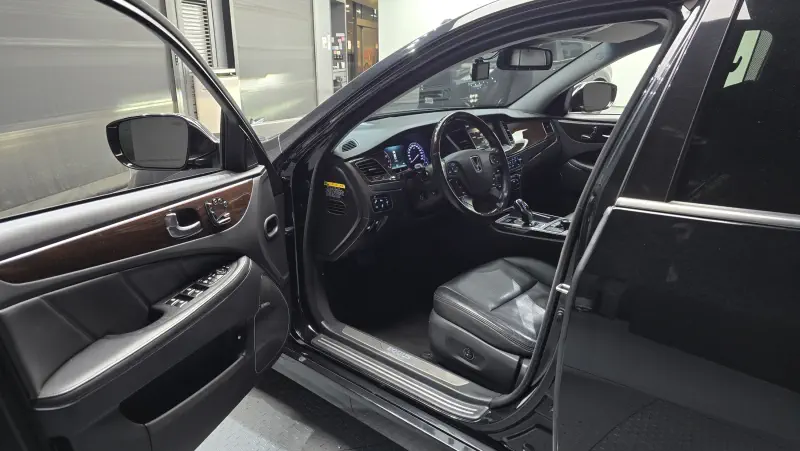 Hyundai Equus