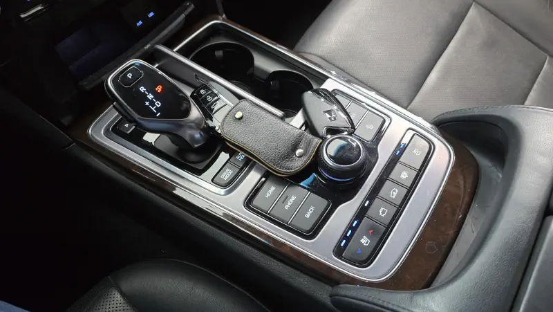 Hyundai Equus