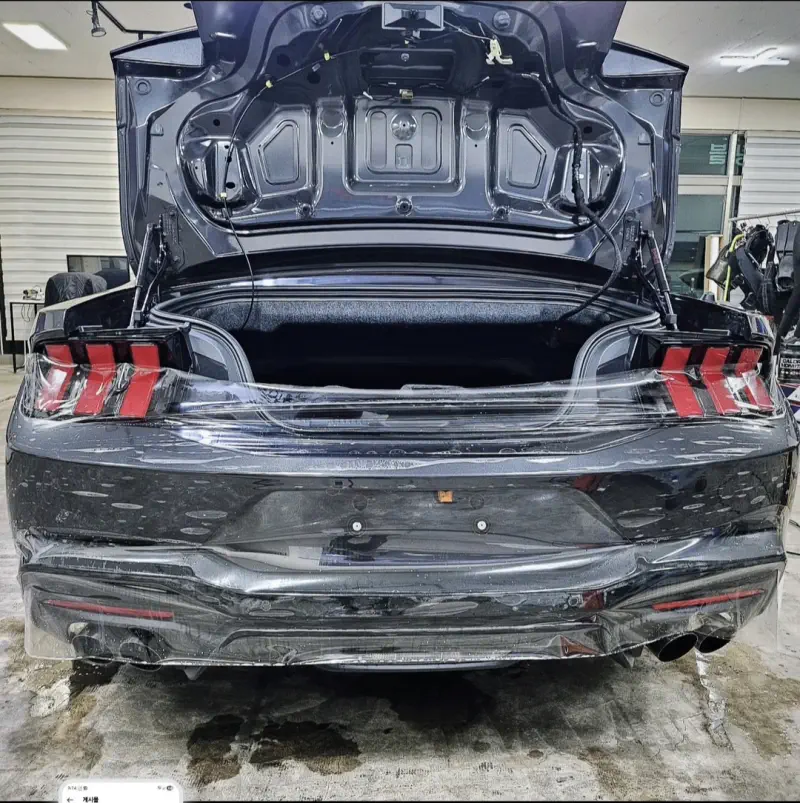 Ford MUSTANG
