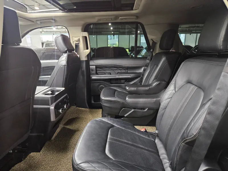 Ford EXPEDITION