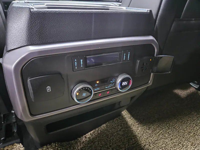 Ford EXPEDITION