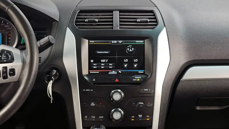 Ford EXPLORER