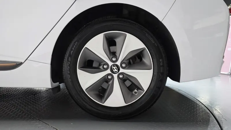 Hyundai Ioniq