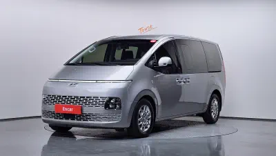 Hyundai Staria