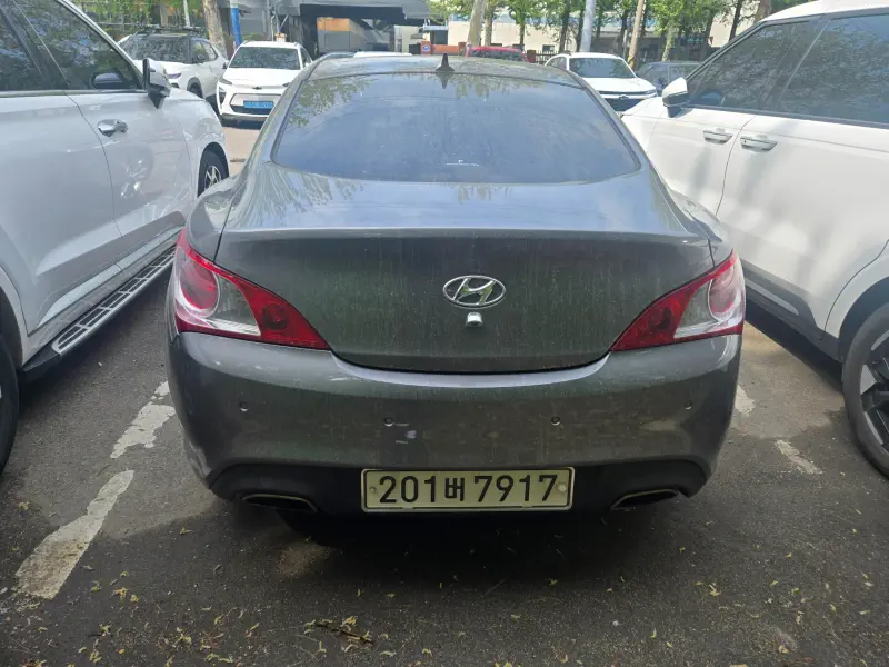 Hyundai Genesis
