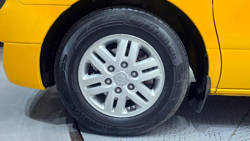 Hyundai Grand Starex