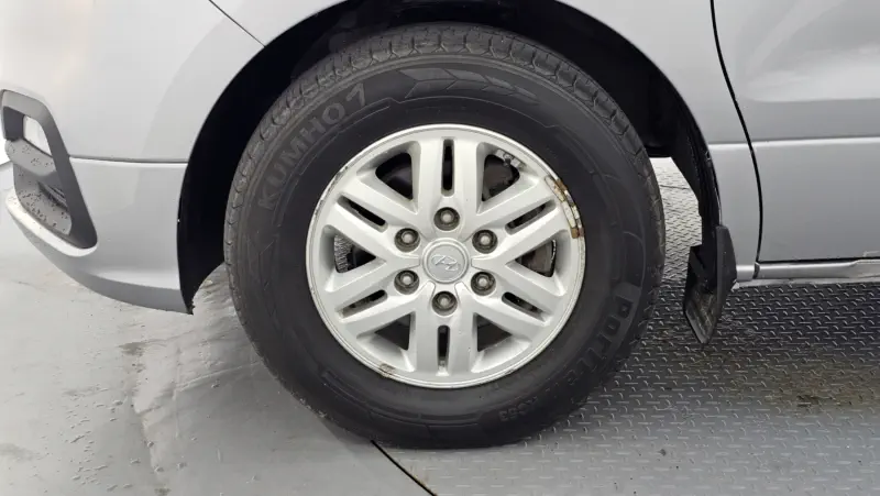 Hyundai Grand Starex