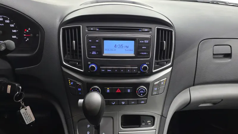 Hyundai Grand Starex