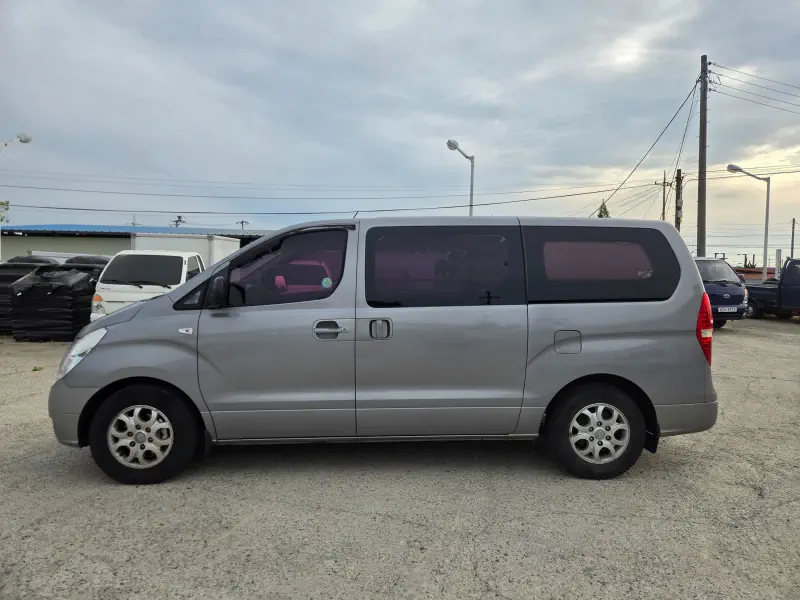 Hyundai Grand Starex