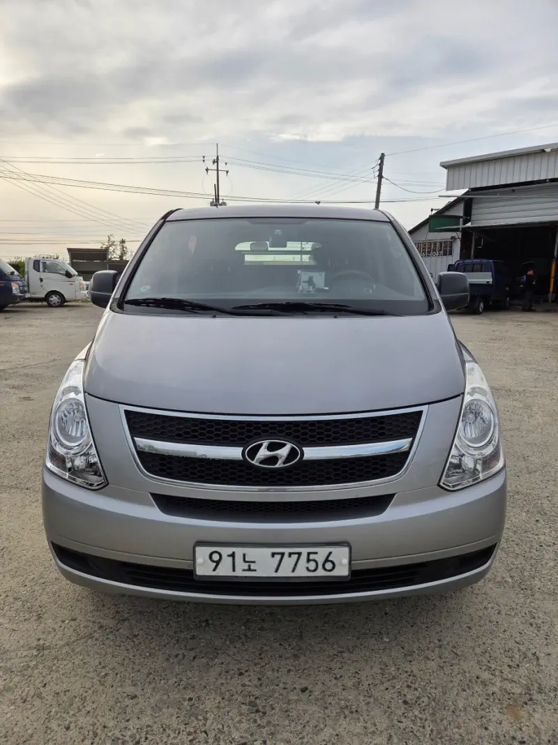 Hyundai Grand Starex