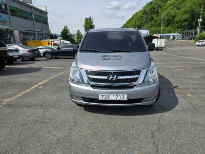 Hyundai Grand Starex