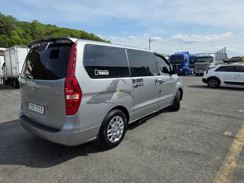 Hyundai Grand Starex
