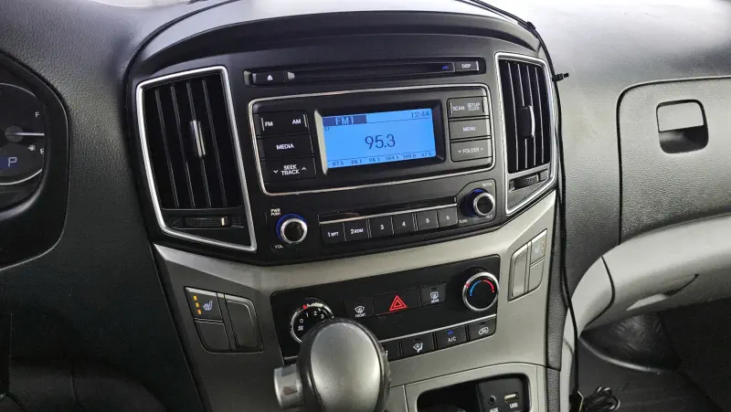 Hyundai Grand Starex