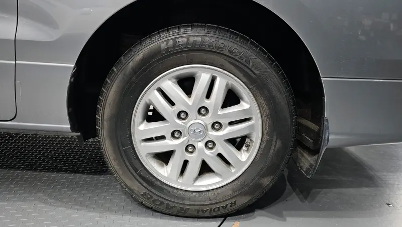 Hyundai Grand Starex