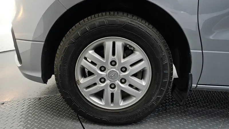 Hyundai Grand Starex