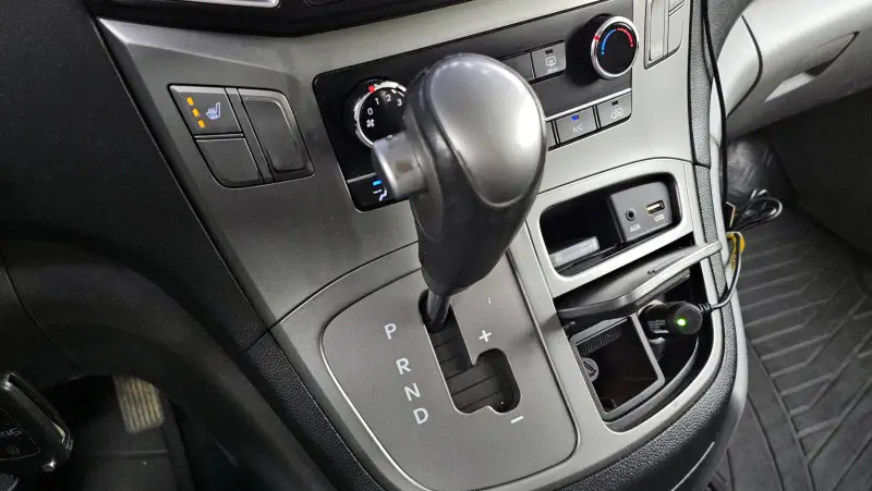 Hyundai Grand Starex