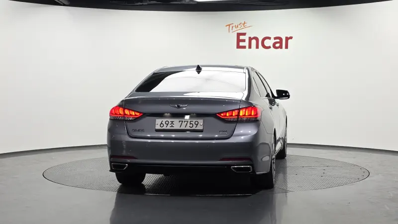 Hyundai Genesis