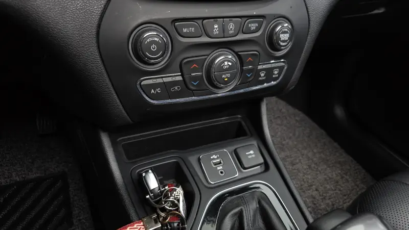 Jeep Cherokee