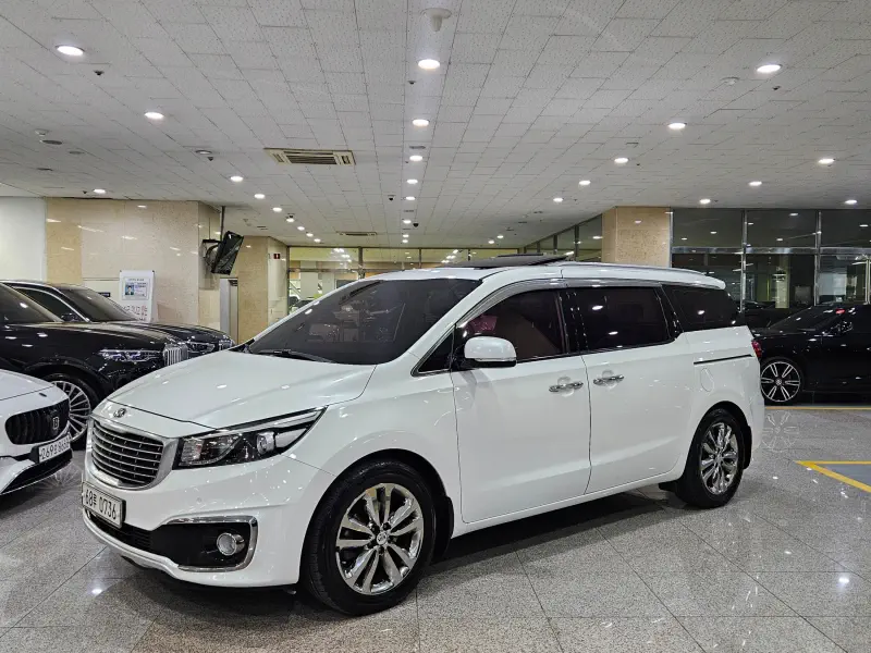 Kia Carnival
