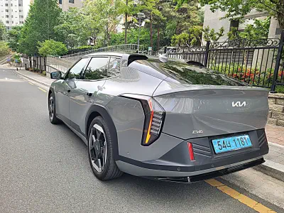 Kia EV4