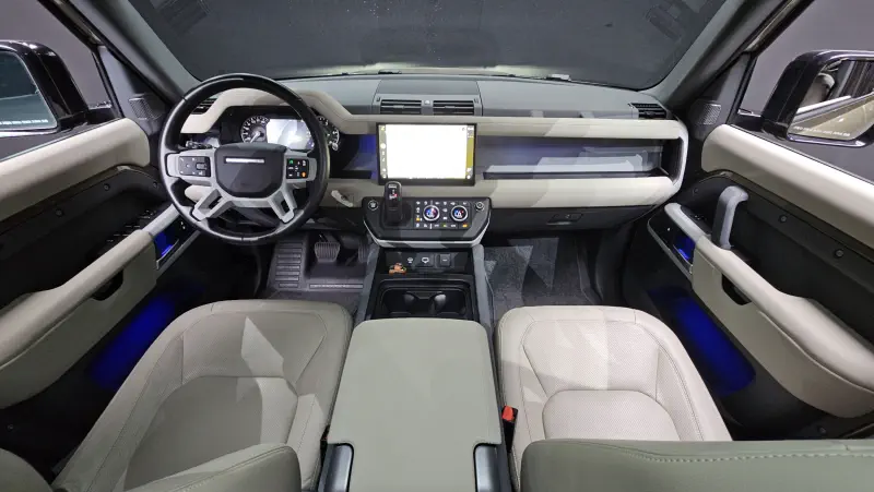 Land Rover DEFENDER