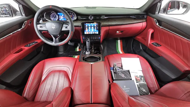 Maserati QUATTROPORTE