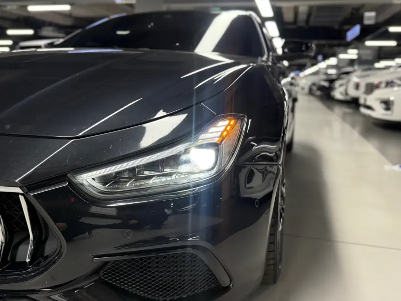 Maserati GHIBLI