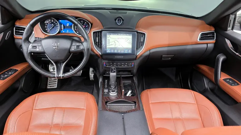 Maserati GHIBLI
