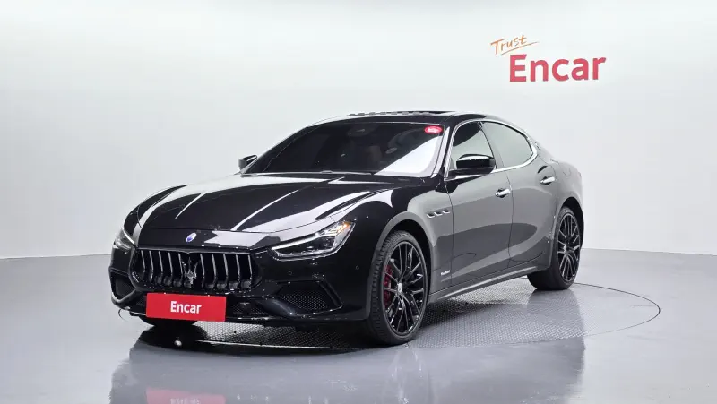 Maserati GHIBLI