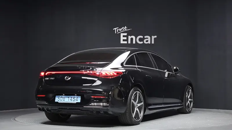 Mercedes-Benz EQE