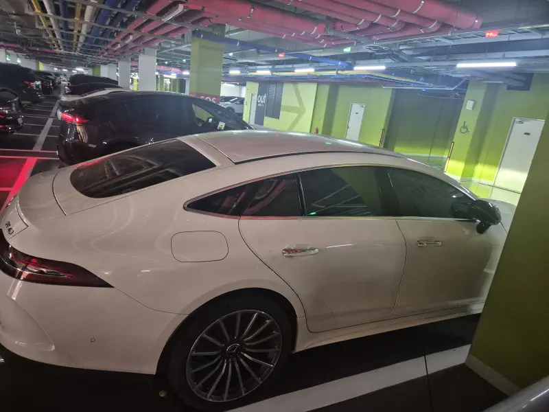 Mercedes-Benz AMG GT