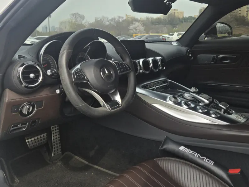 Mercedes-Benz AMG GT