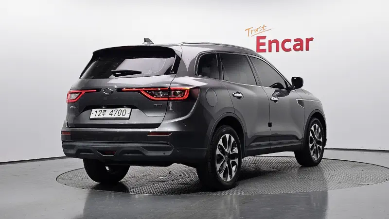 Renault QM6
