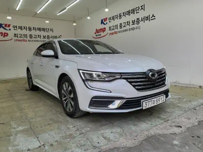 Renault SM6