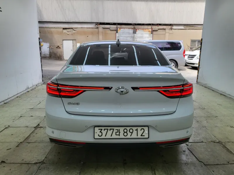 Renault SM6