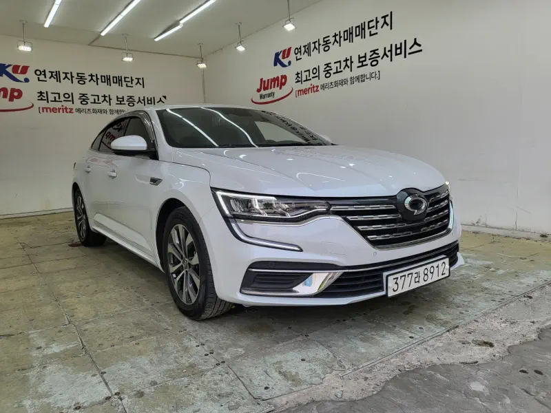 Renault SM6